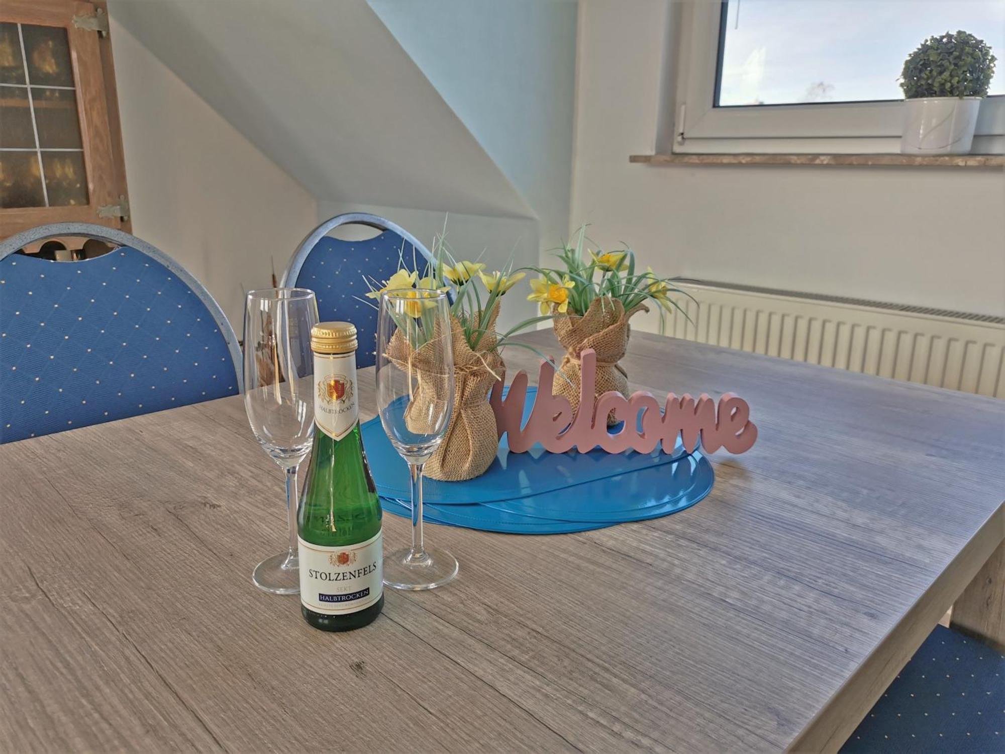 Thiessen - Ferienwohnung Mit Sonnigem Balkon Silberstedt Exterior foto